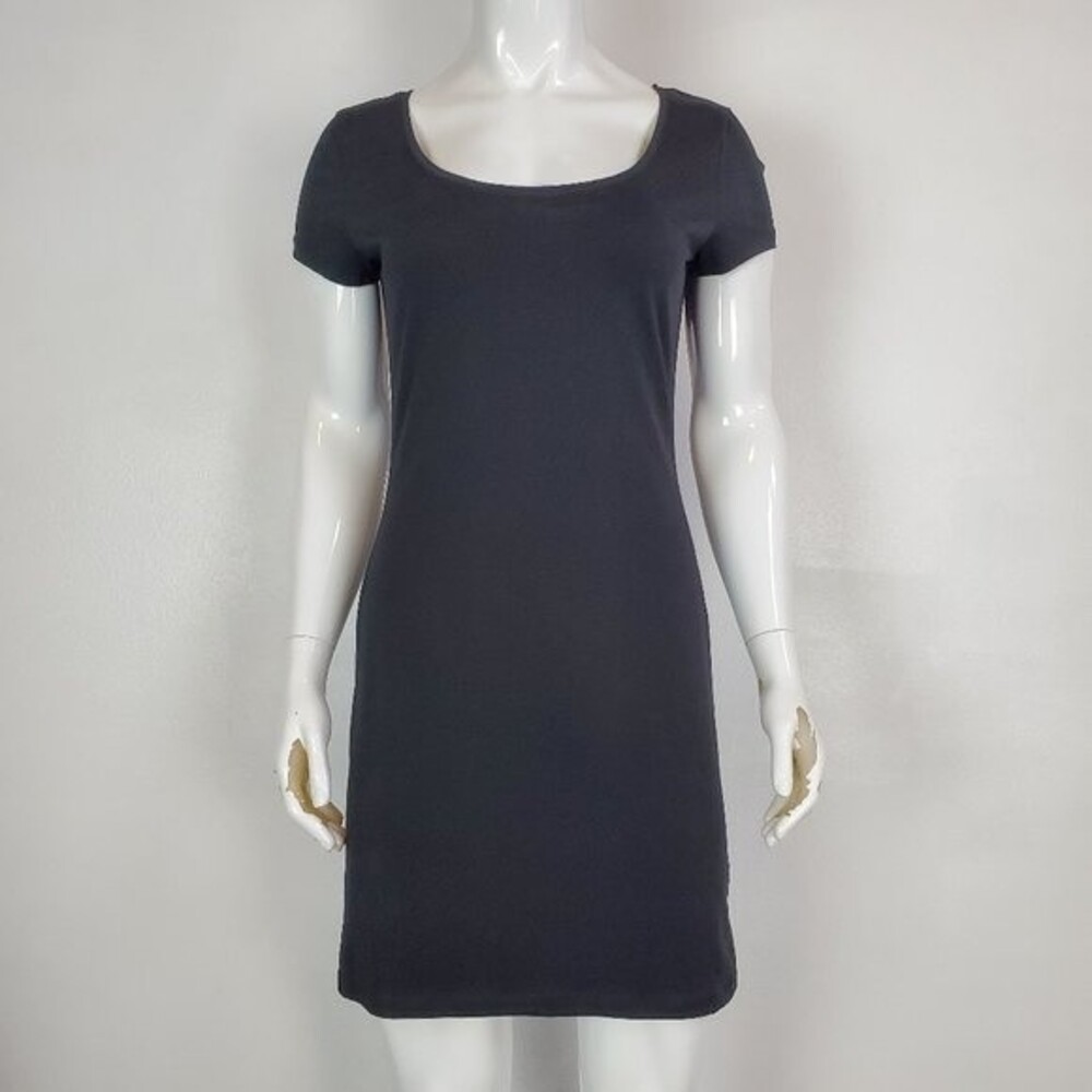 NEW H&M Black Scoopneck Shirtdress